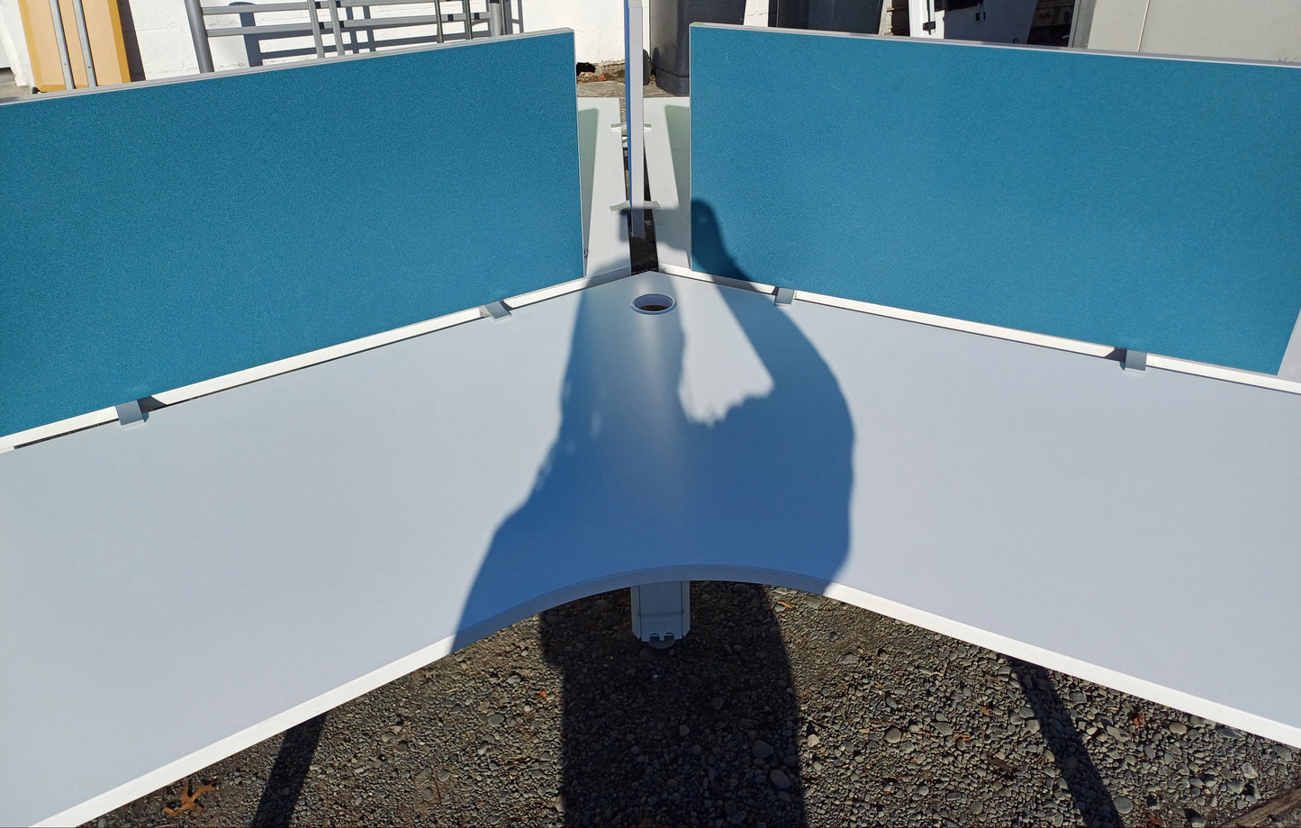 3 Person Pod Desk without Dividers