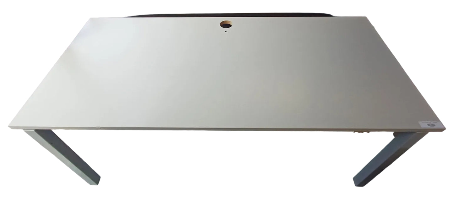 White Straight Desk 1 - 1800mm