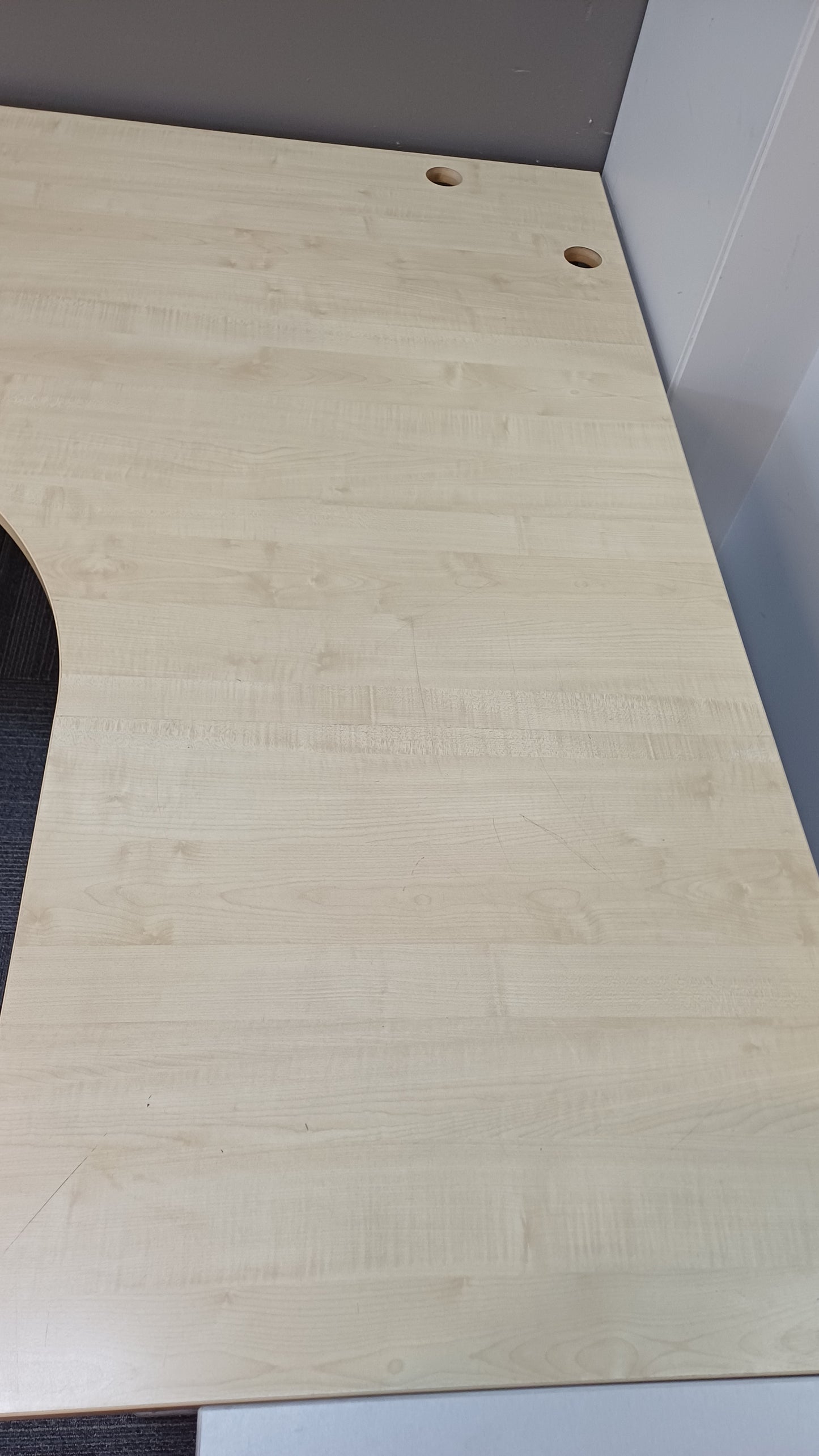 L Shape Desk - 1800W