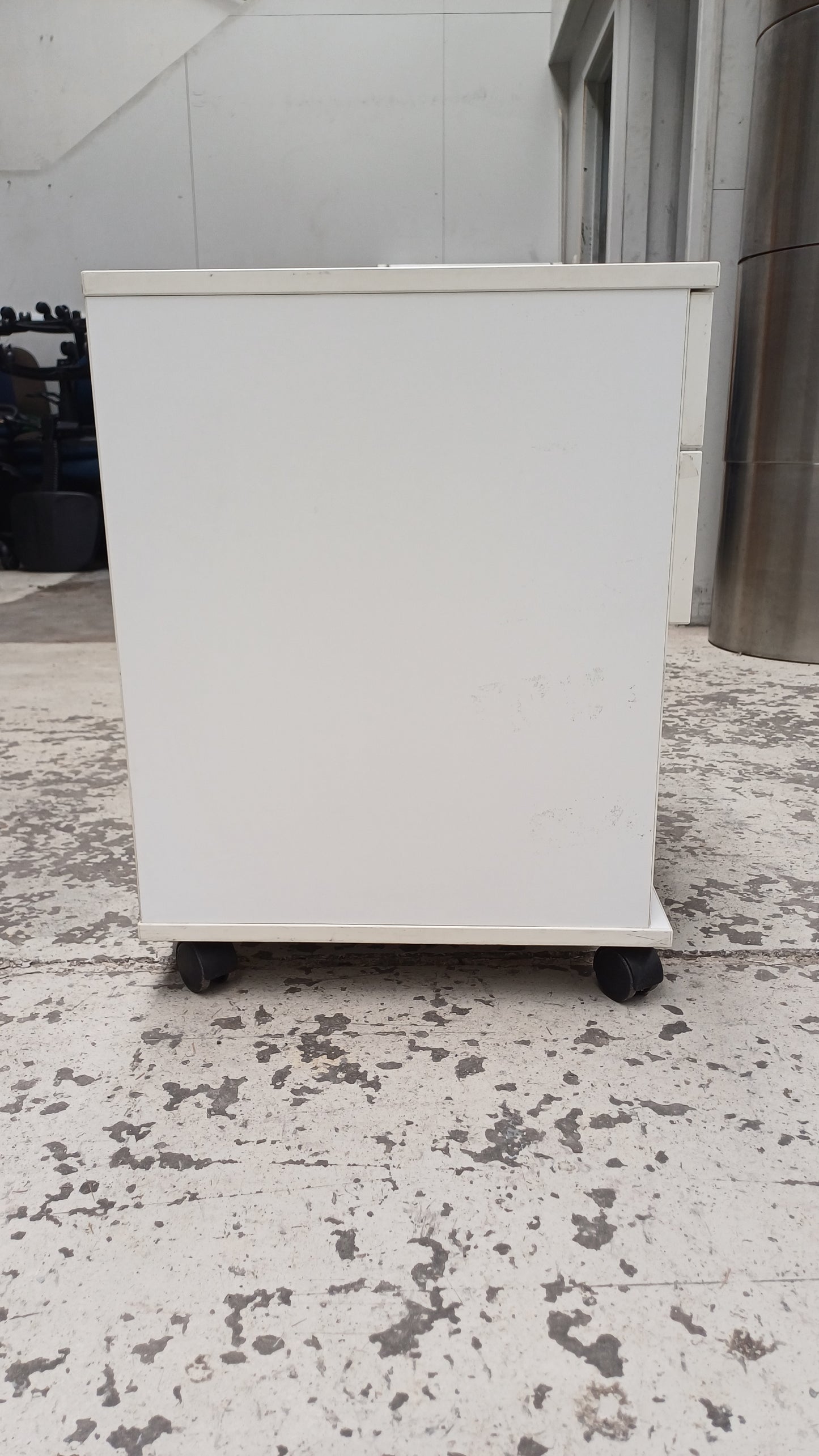 Cabinet with Wheels and Left-side Drawers - White