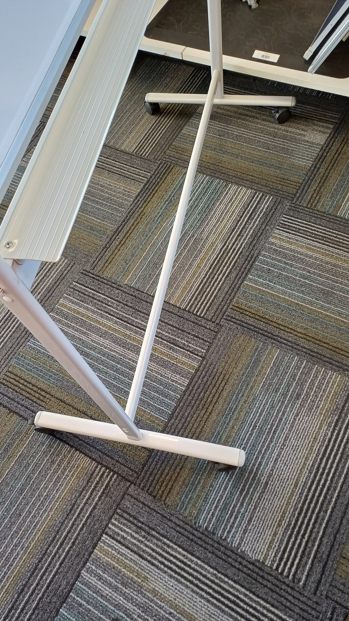 LITEWYTE Whiteboard with frame on wheels