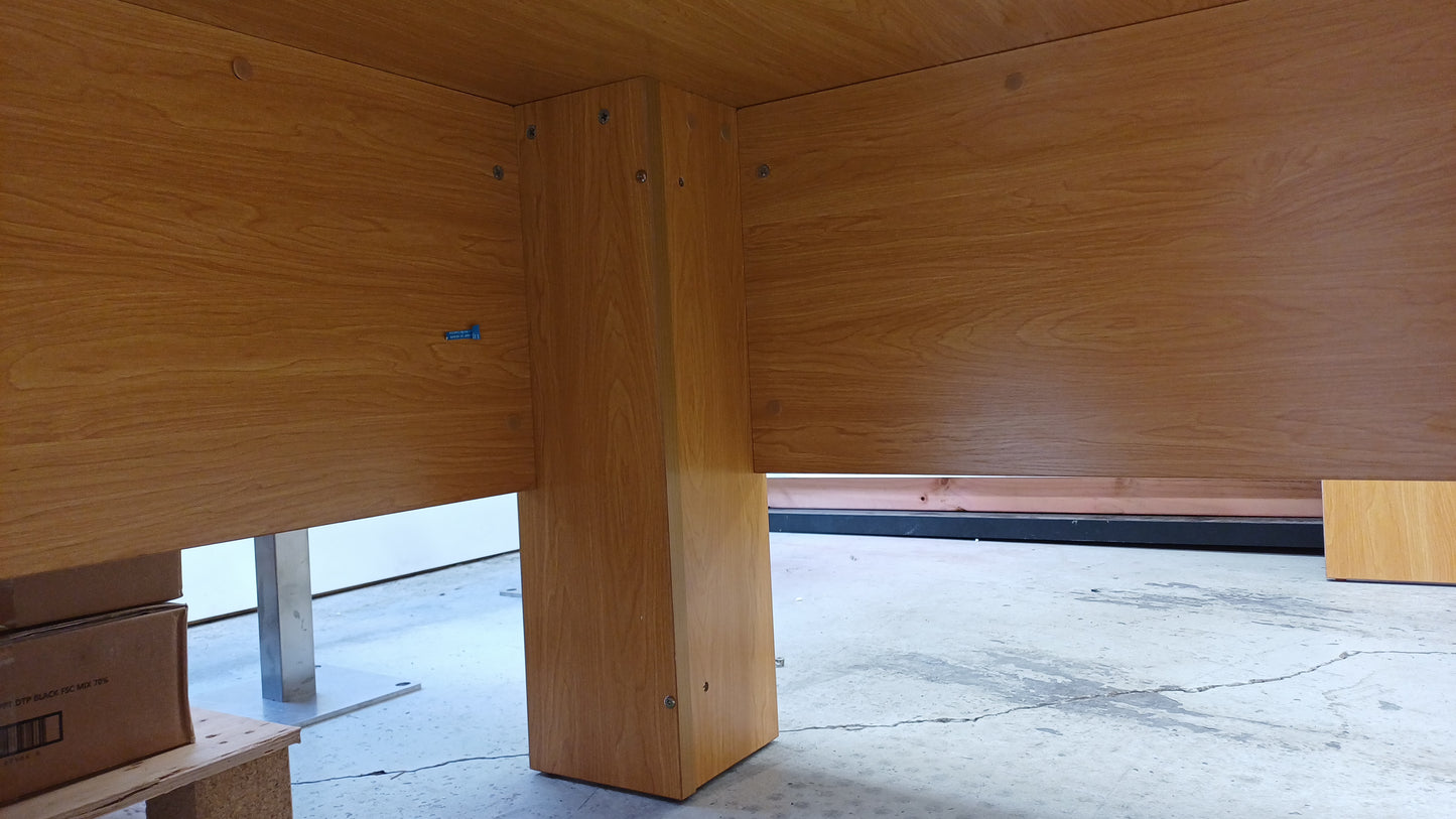 L shaped desk- 1800MM