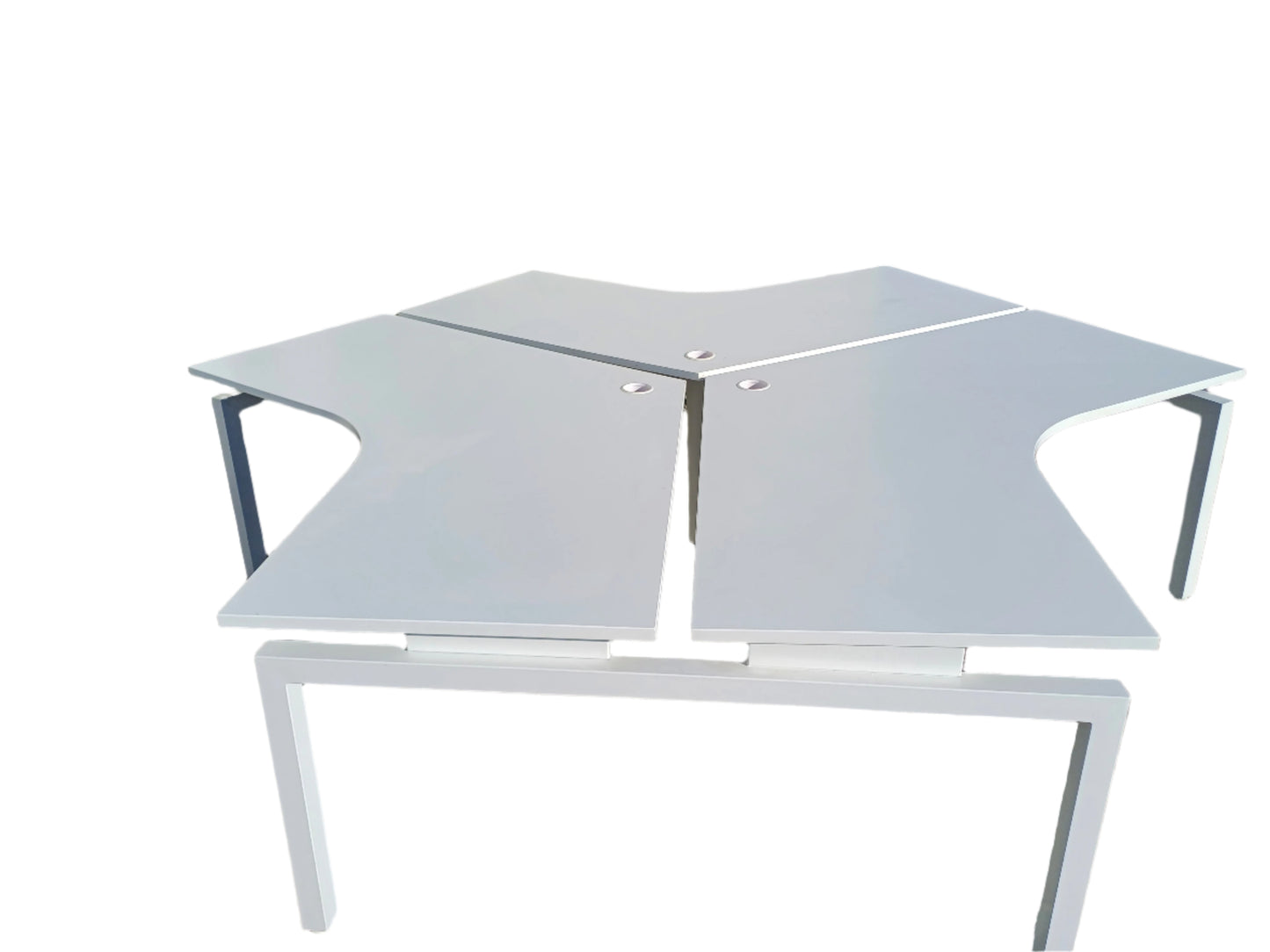 3 Person Pod Desk without Dividers