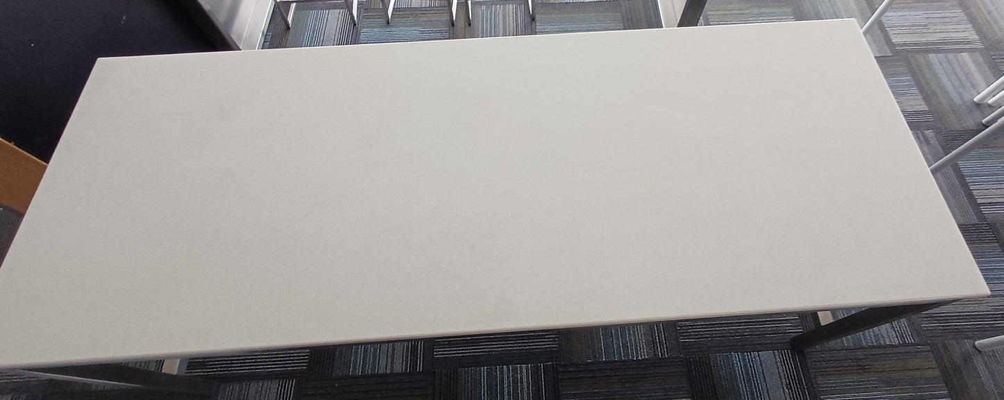 Large Solid Bar leaner (1)