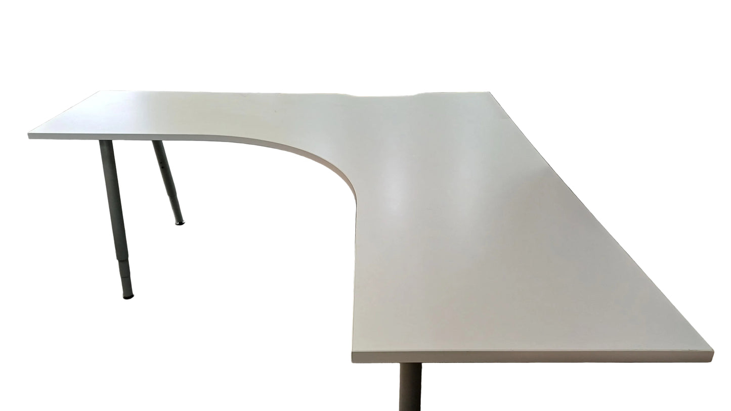 L shaped desk