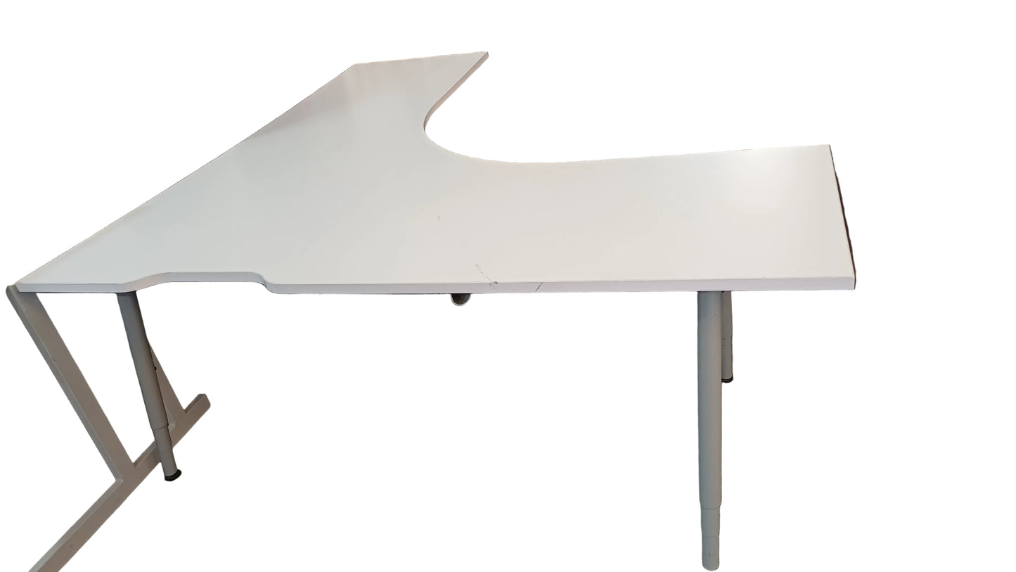 L shaped desk