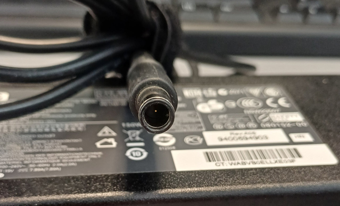 HP Power Adaptor-model series HSTNN-LA09