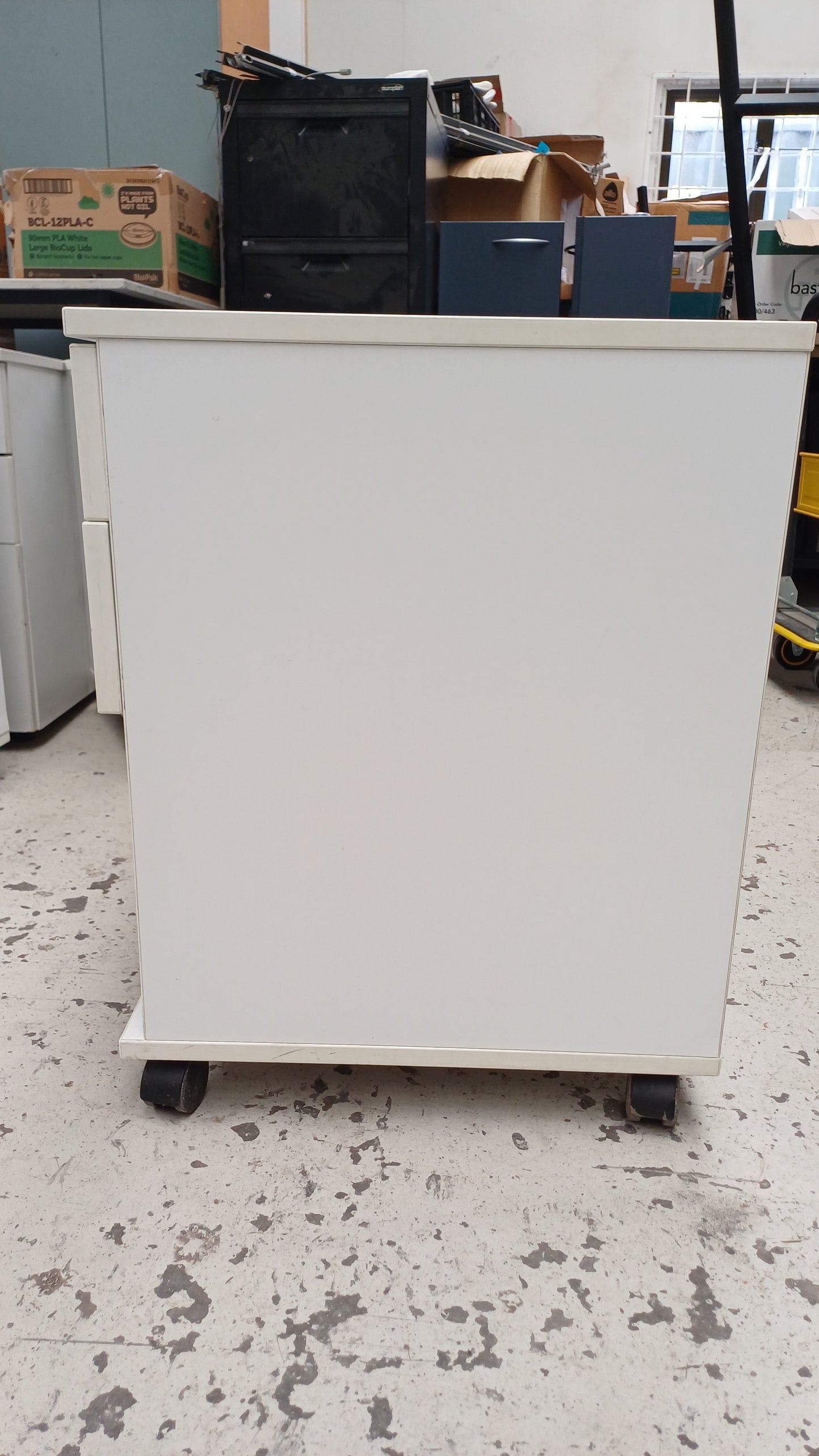 Cabinet with Wheels and Right-side Drawers - White