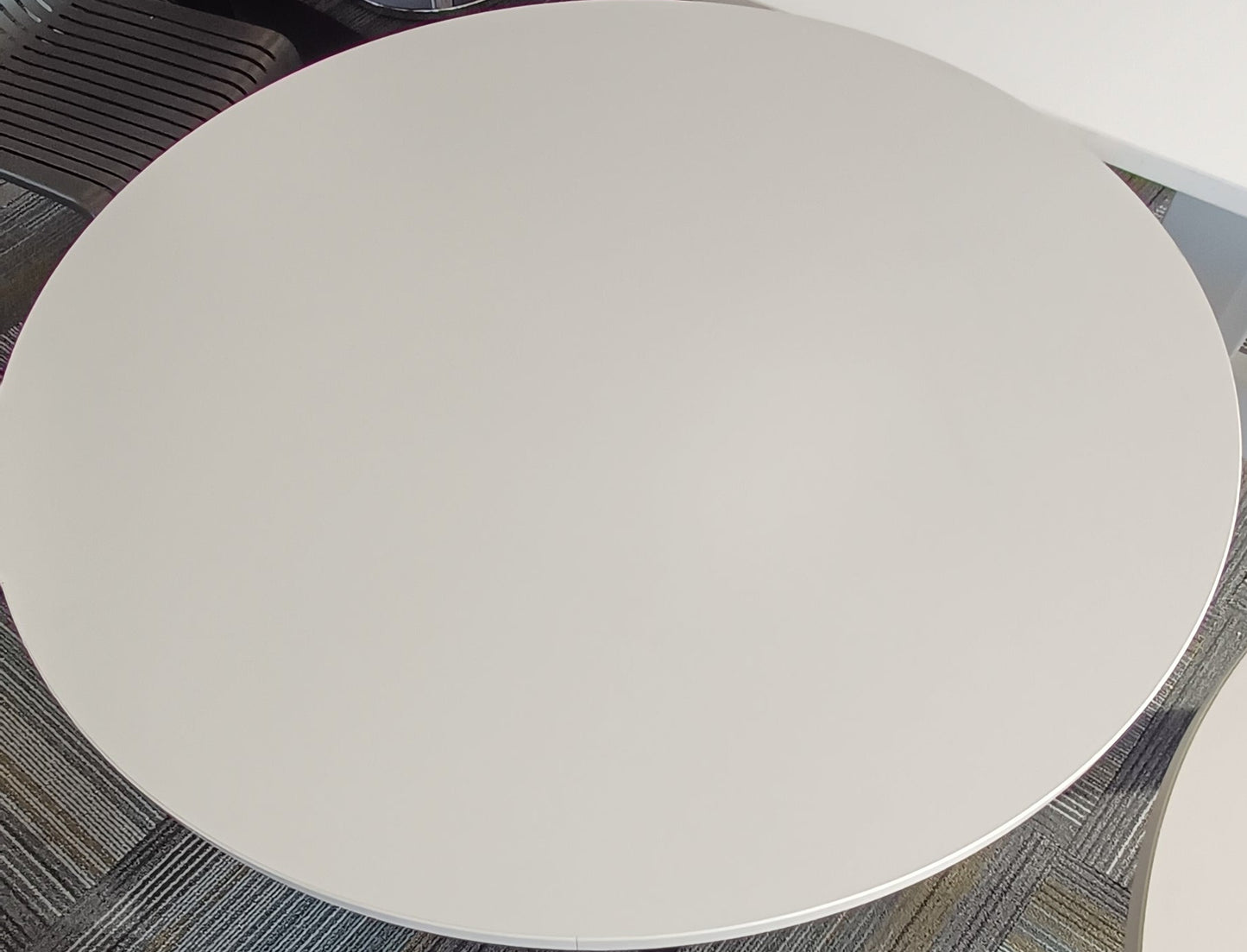 White round table- 1000mm