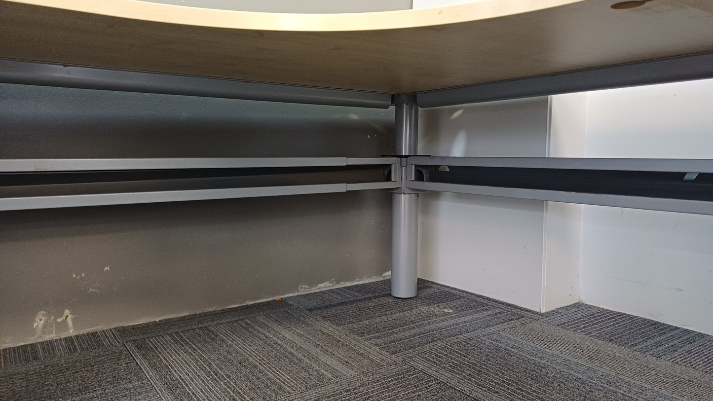 L Shape Desk - 1800W