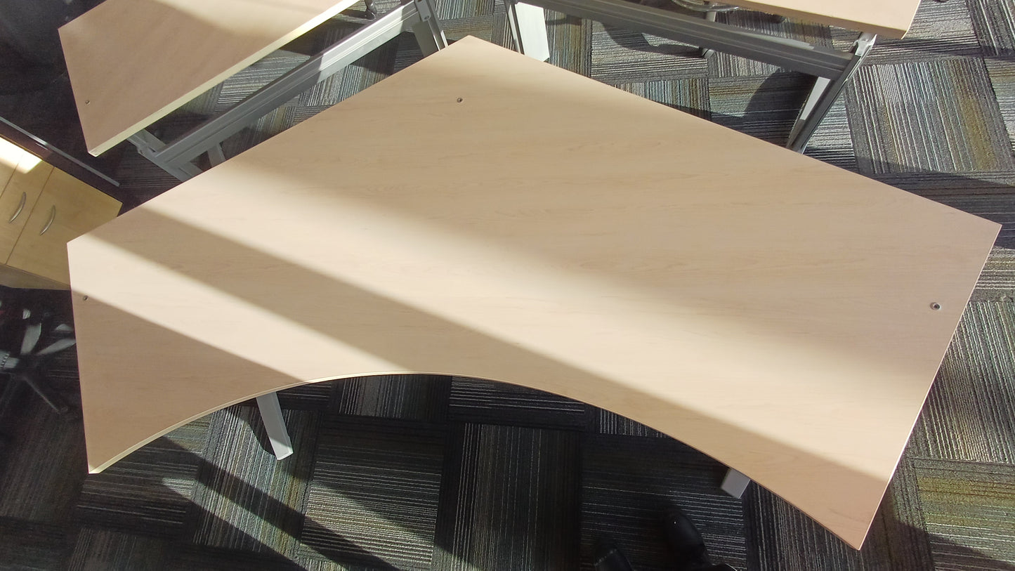 Pintari 120° 3 Pod Desk