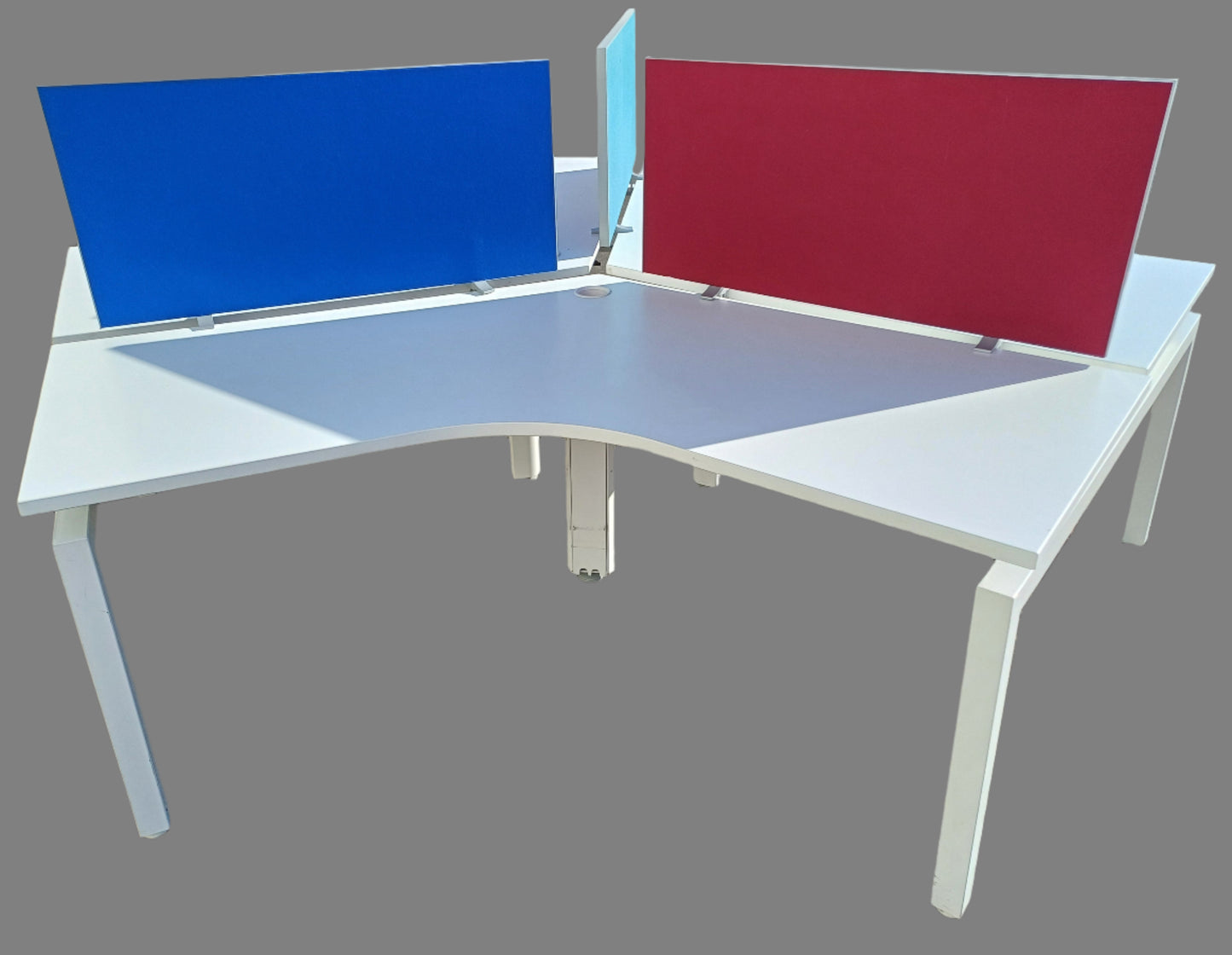 3 Person Pod Desk without Dividers