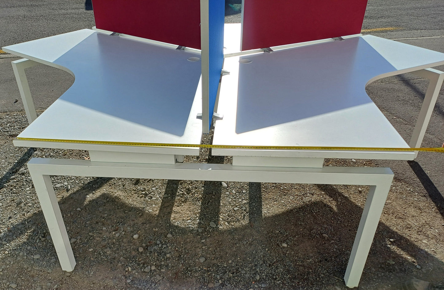 3 Person Pod Desk without Dividers