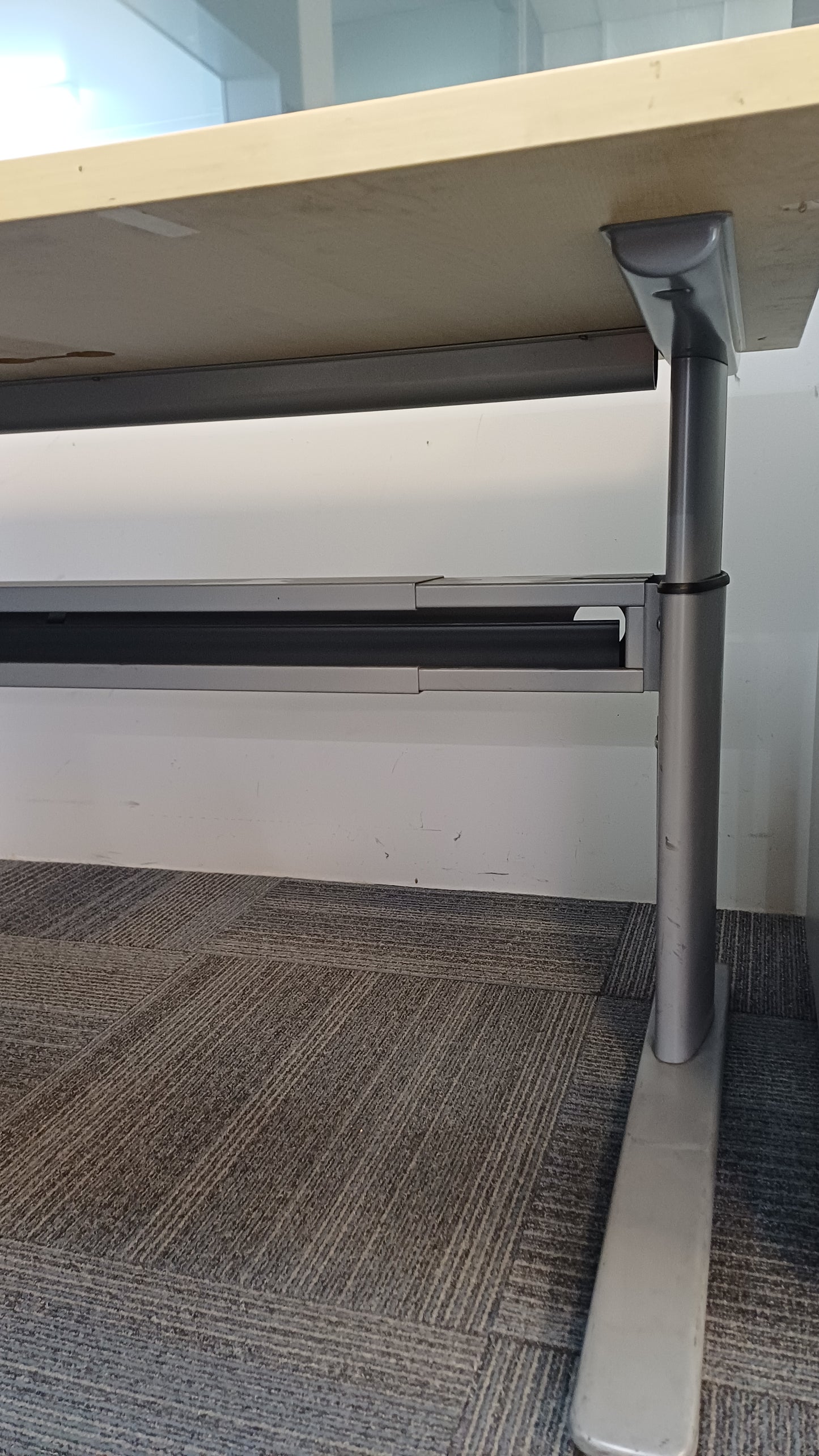 L Shape Desk - 1800W