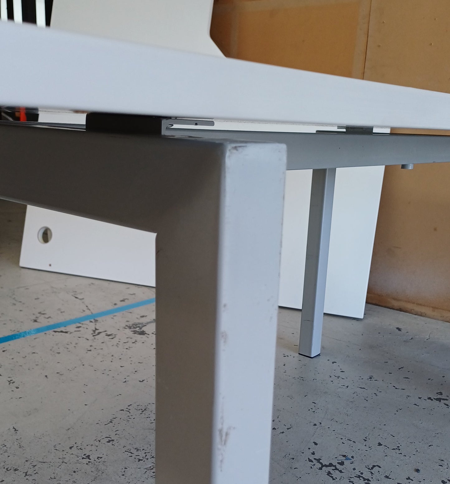 White Straight Desk 2 - 1800mm